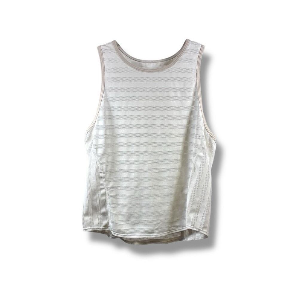 Lululemon Off and Running Breathable Tank in White Mesh Size 6